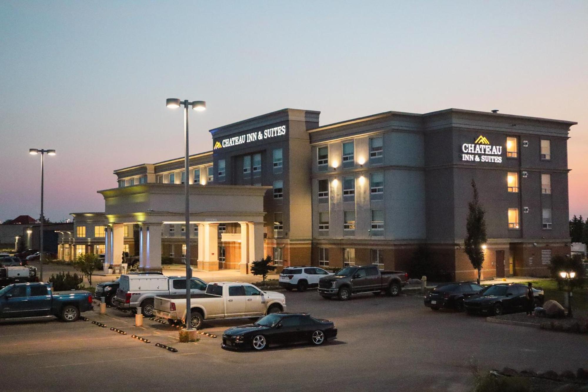 Chateau Inn & Suites Bonnyville Eksteriør billede