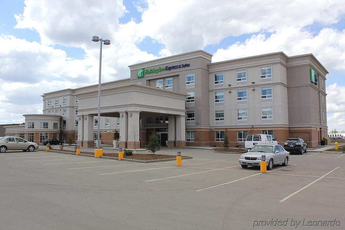 Chateau Inn & Suites Bonnyville Eksteriør billede