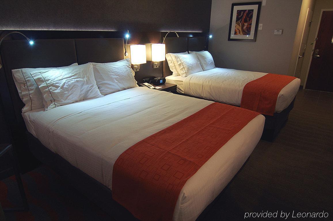 Chateau Inn & Suites Bonnyville Eksteriør billede