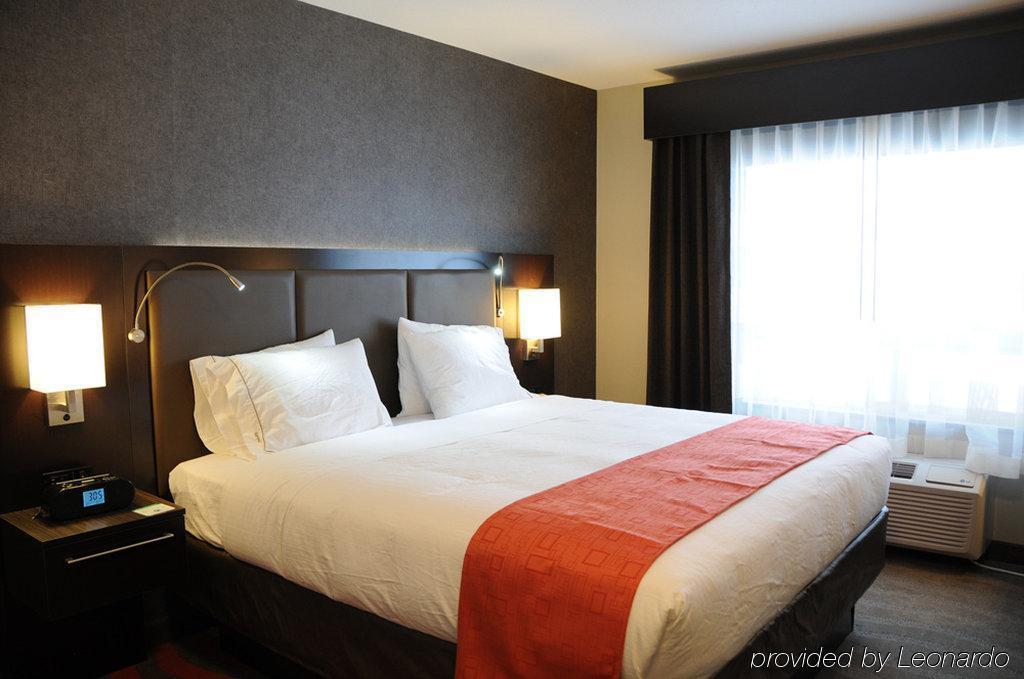Chateau Inn & Suites Bonnyville Eksteriør billede