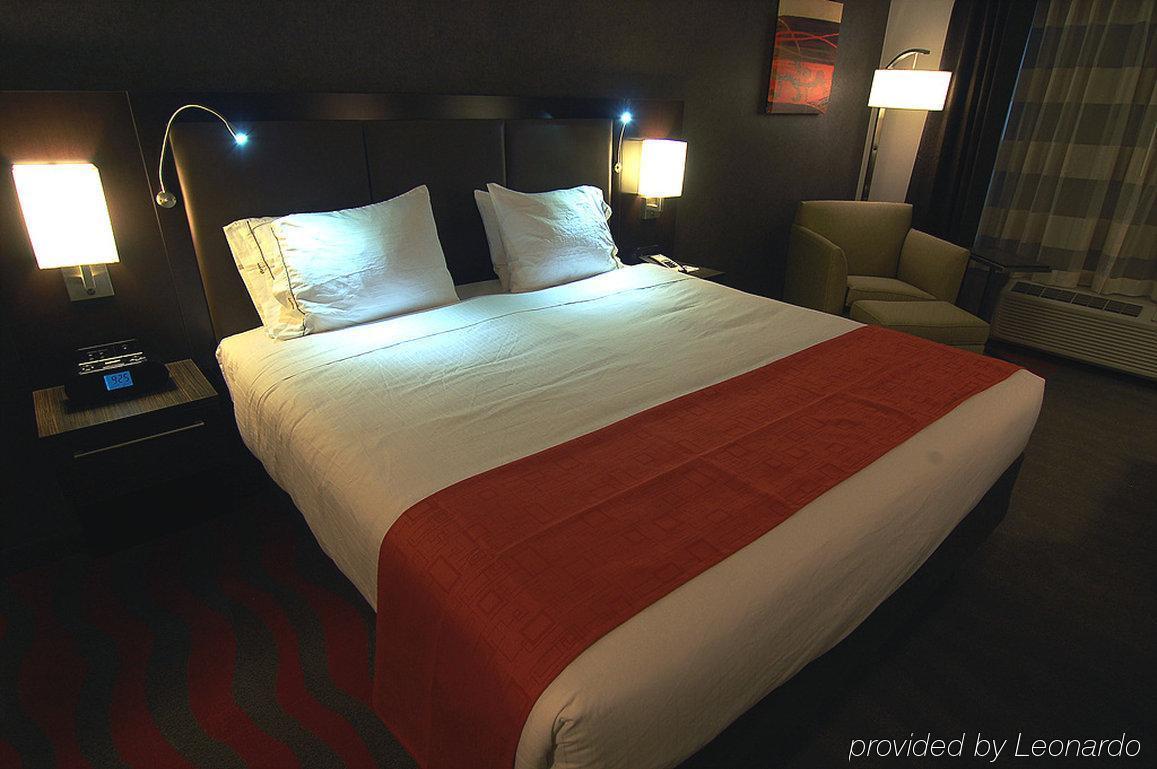 Chateau Inn & Suites Bonnyville Eksteriør billede